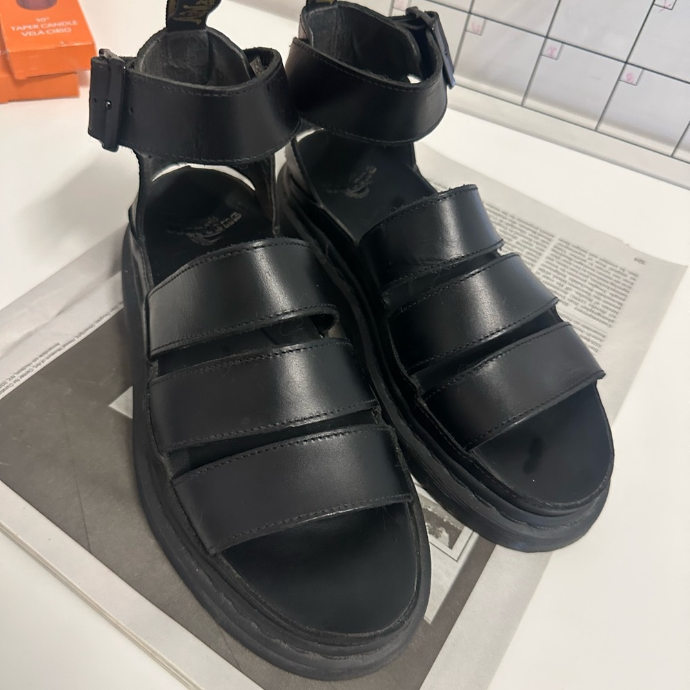 Dr. Martens Clarissa II Shore  Size: 9 Black Brando  24477001 WOMEN